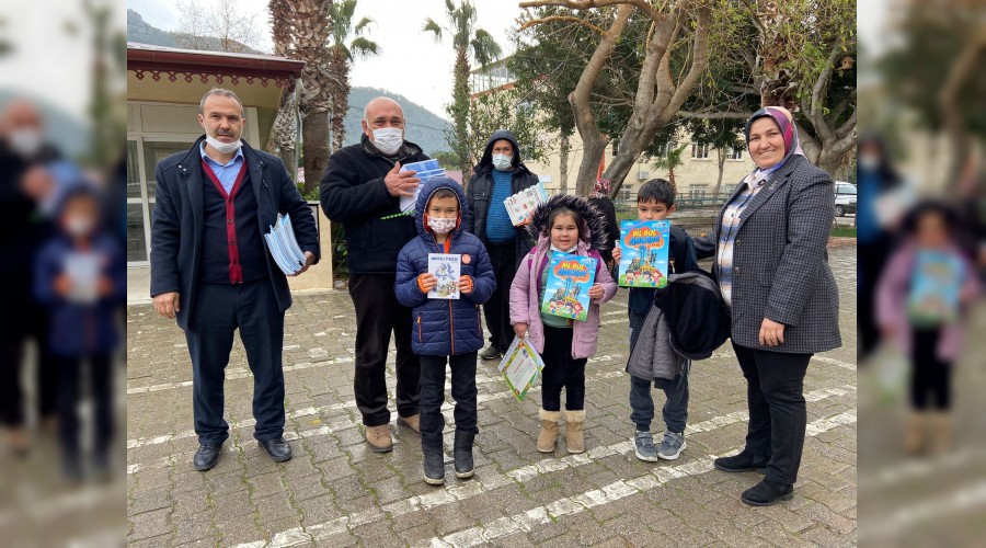 CHP'den Karne hediyesi kitap