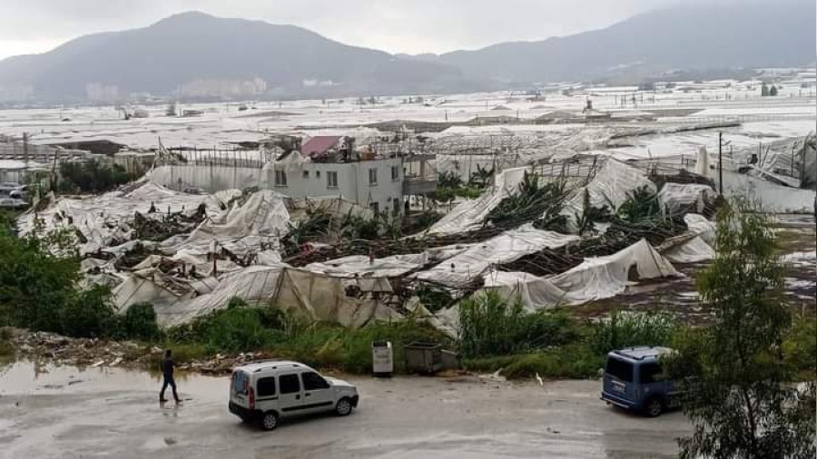 Hortum Blgemizi kt vurdu, Bir arac kaldrp havaya frlatt